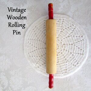 ROLLING PIN, WOOD w RED HANDLES, VINTAGE CLASSIC, STILL WORKS GREAT